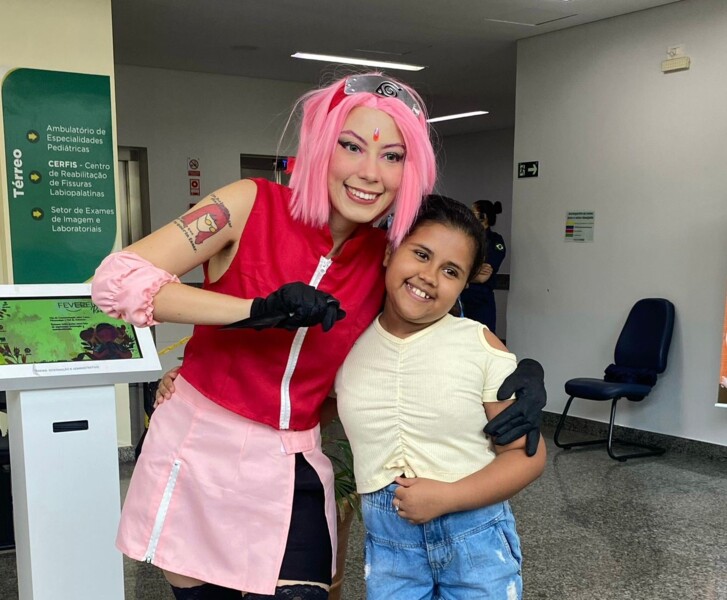 hecad-recebe-visita-de-personagens-infantis